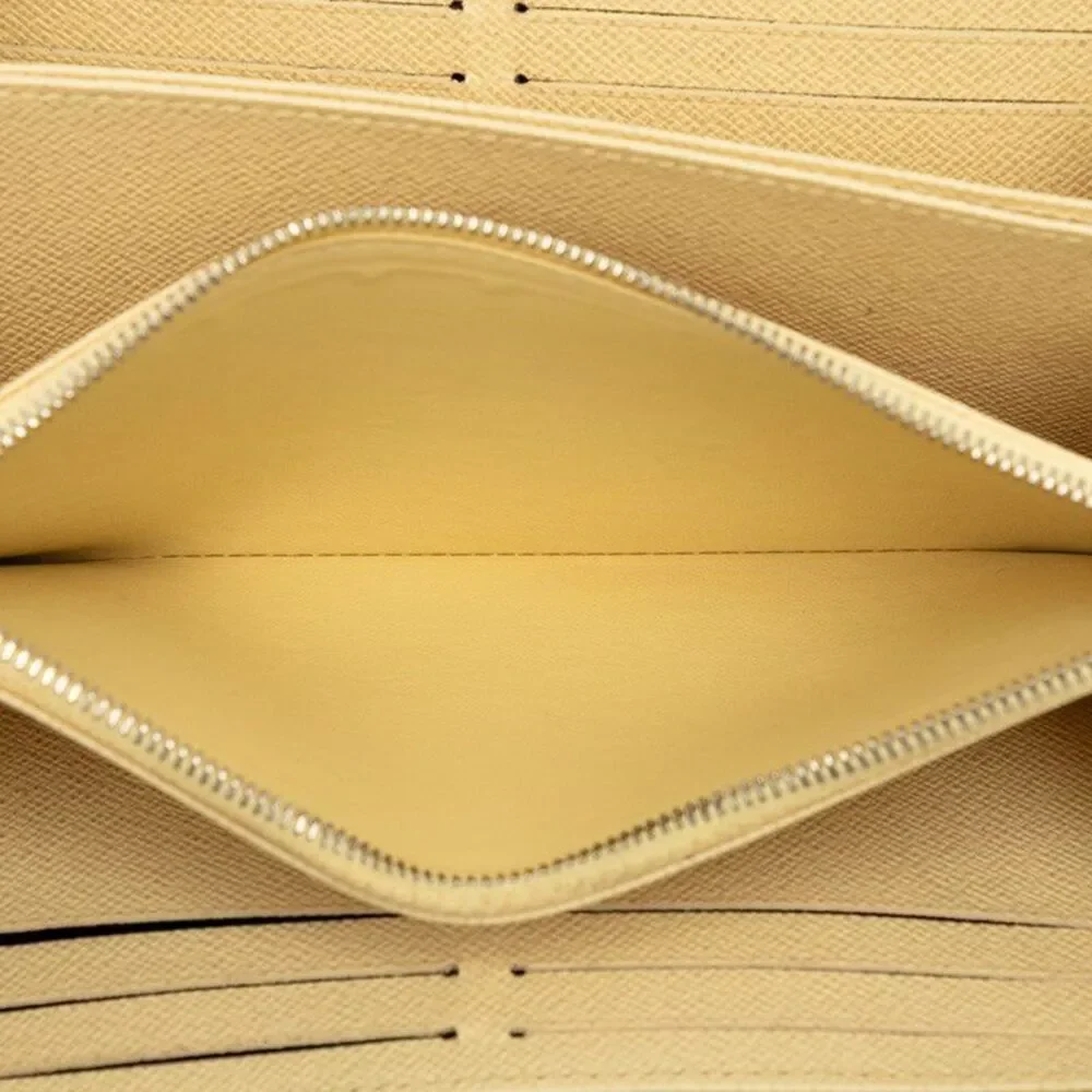 Louis Vuitton Zippy Wallet M68662